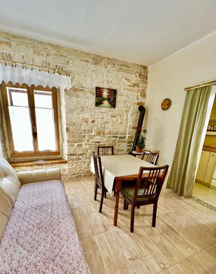 The Green House - 20M From The Beach Novigrad Istria Eksteriør billede